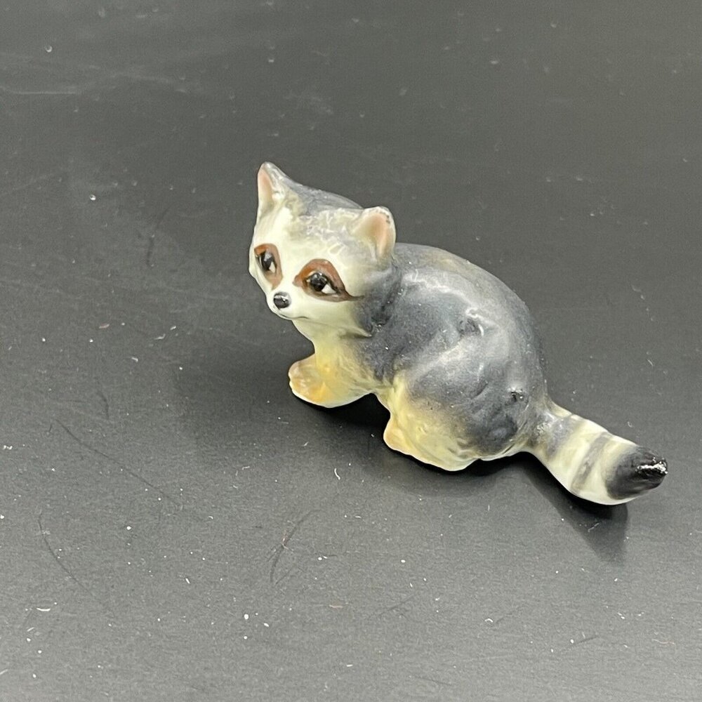 Hagen Renaker Raccoon Porcelain Miniature Gray Brown Black